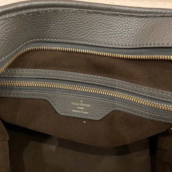 Louis Vuitton Stellar Mahina Anthracite Leather Gm Tote - Picture 8 of 8